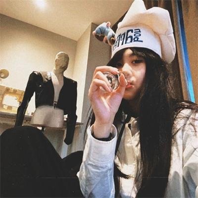 恋上女镖师